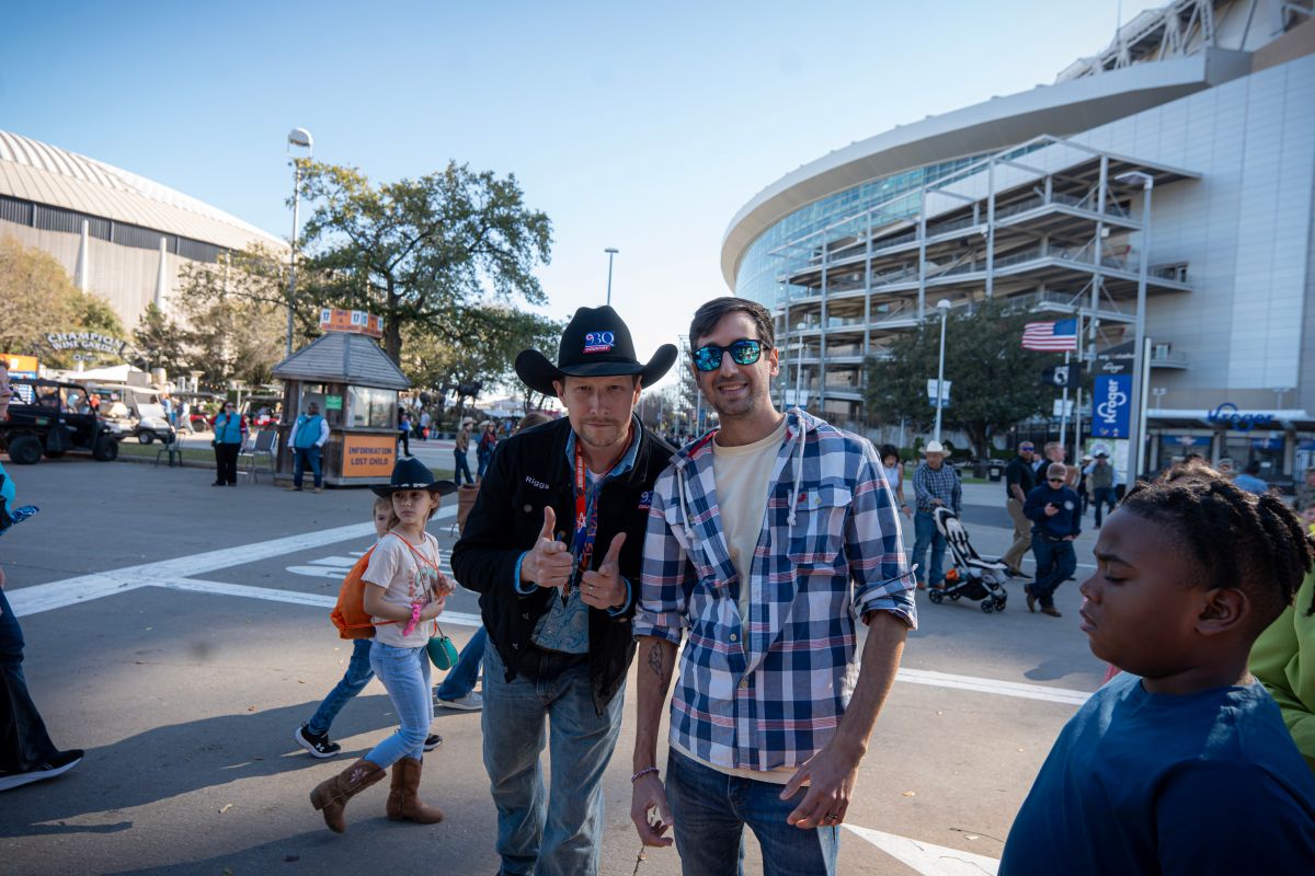 Riggs and a Fan