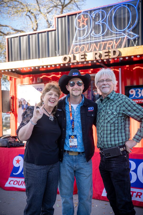 Riggs with Fans
