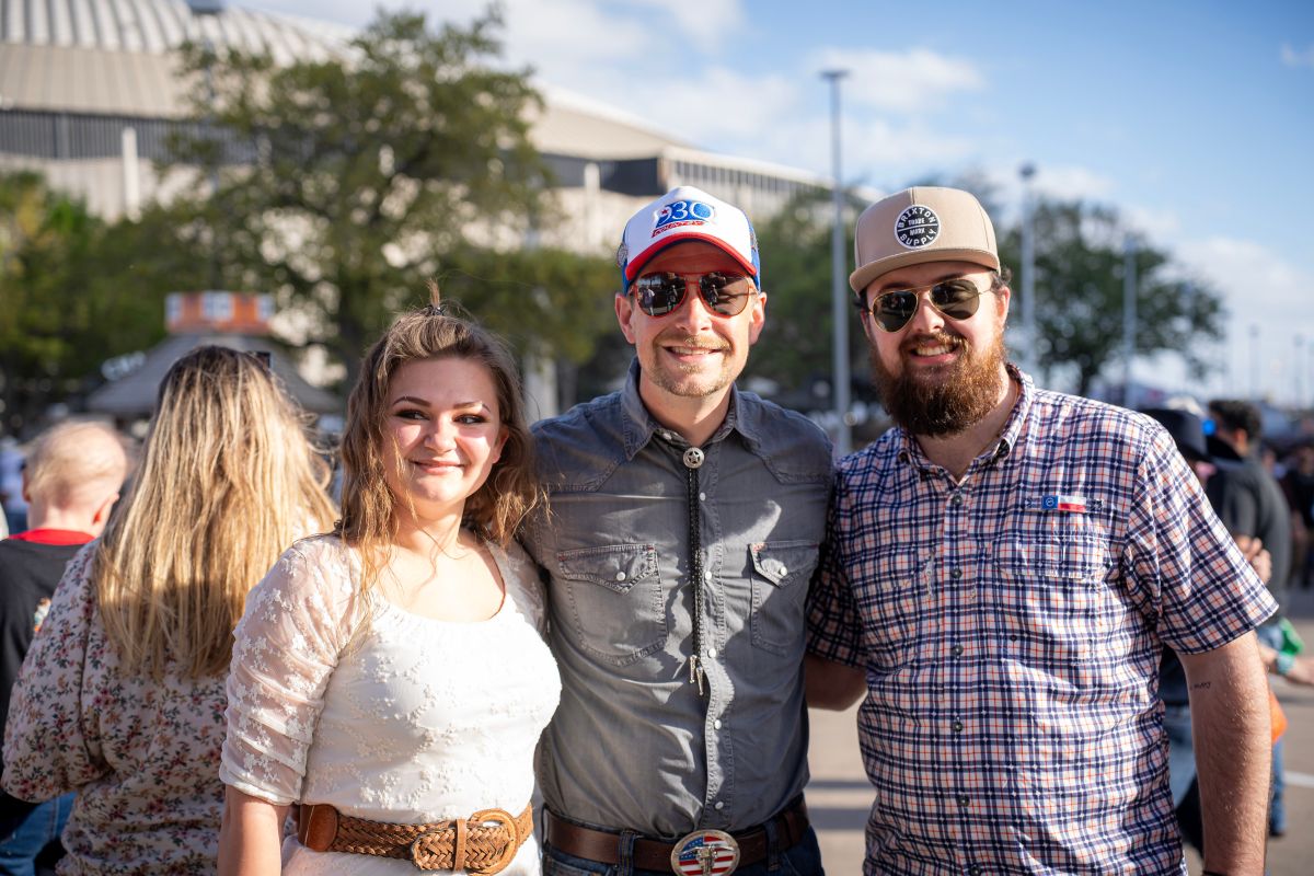 Riggs & 93Q Fans