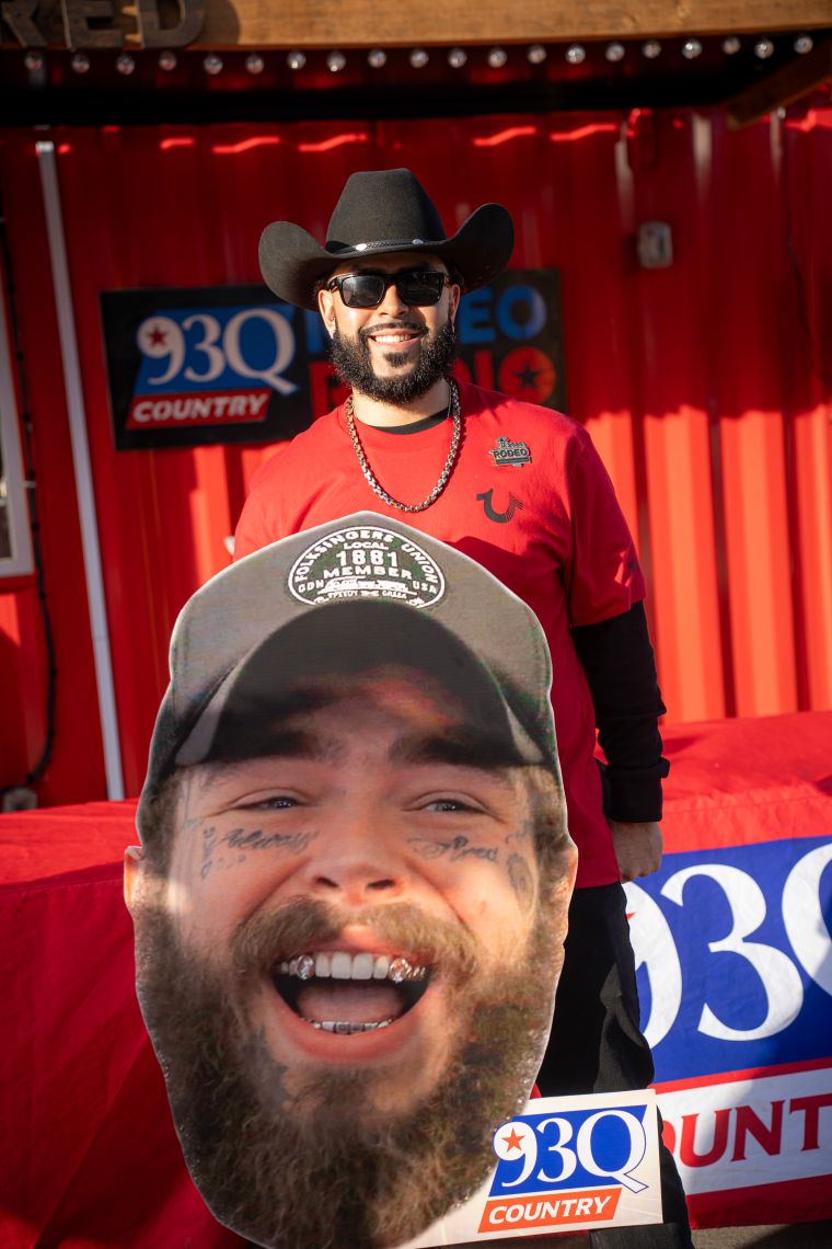 93Q Fan Poses with Post Malone Big Head