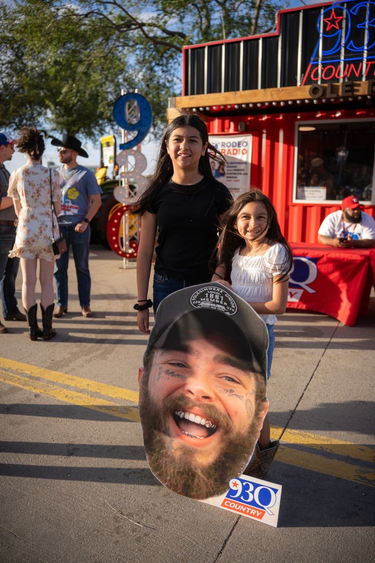 93Q Fan Poses with Post Malone Big Head