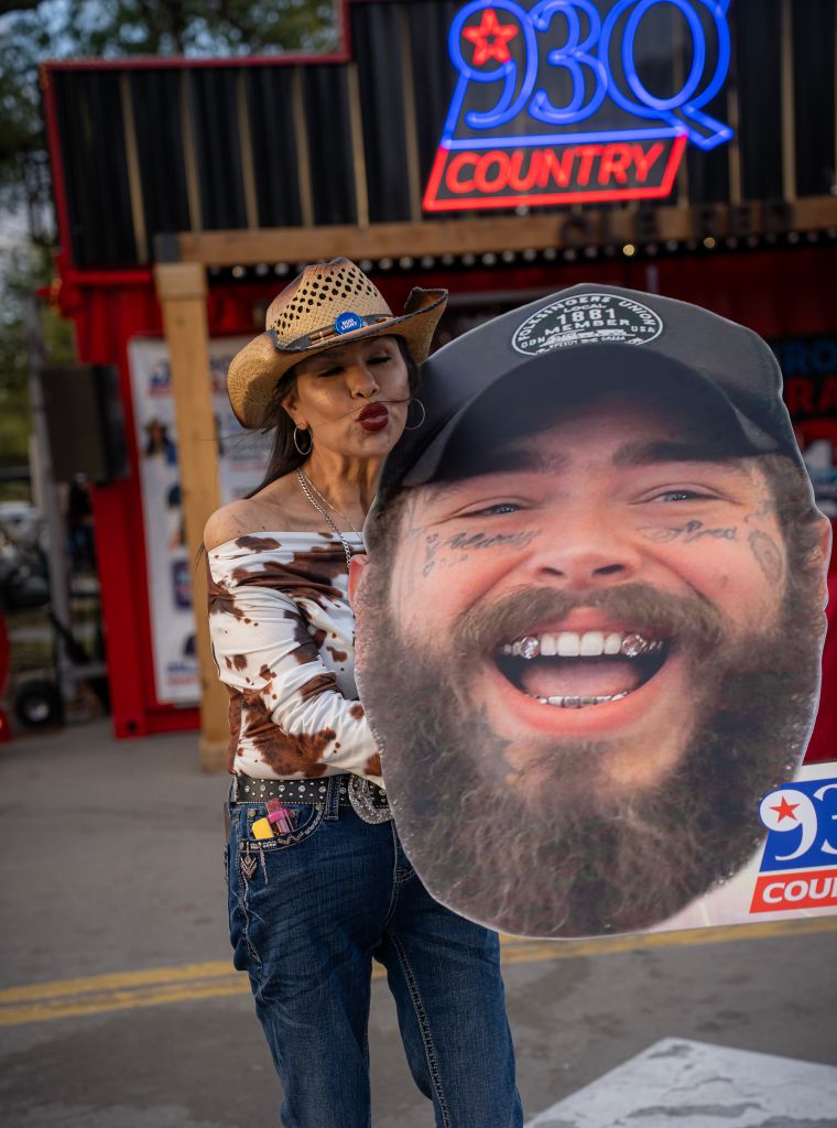 93Q Fan Poses with Post Malone Big Head