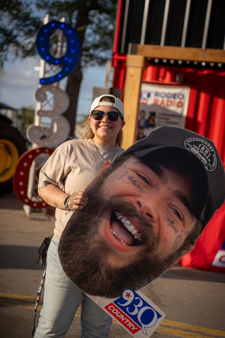 93Q Fan Poses with Post Malone Big Head
