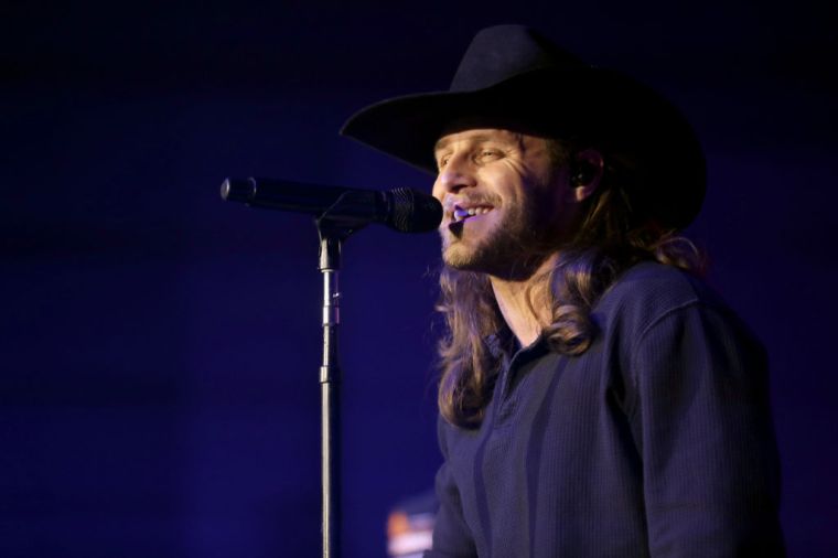 Warren Zeiders - 64,474