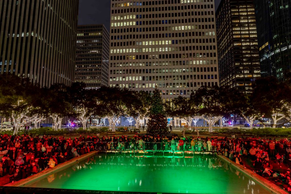 Mayor Whitmire Announces Details of Houston Holiday Events