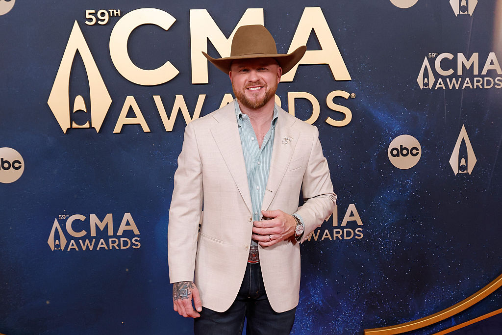 The 59th Annual CMA Awards - Arrivals