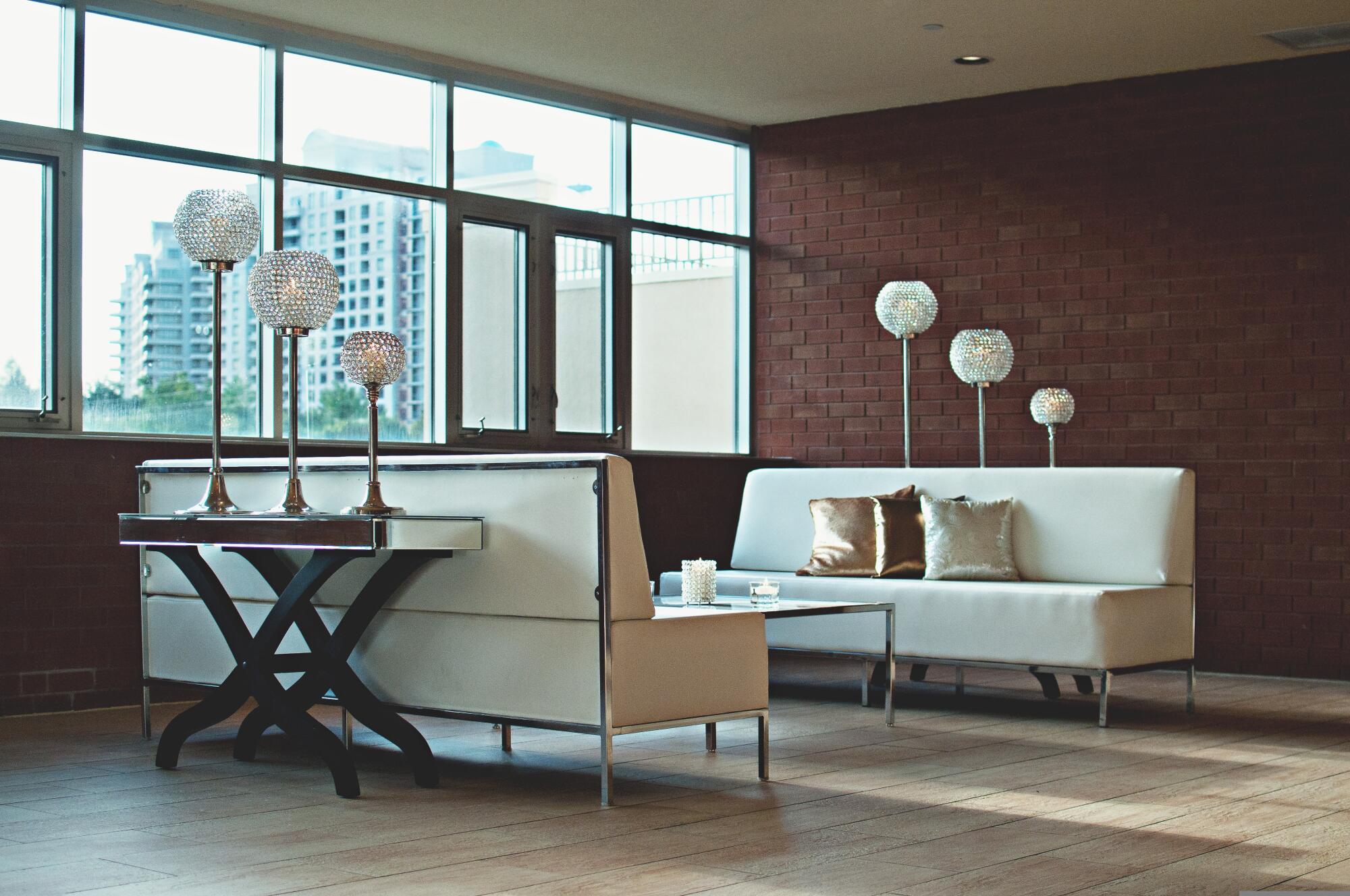 Steal these country artists' interior decorating styles for less